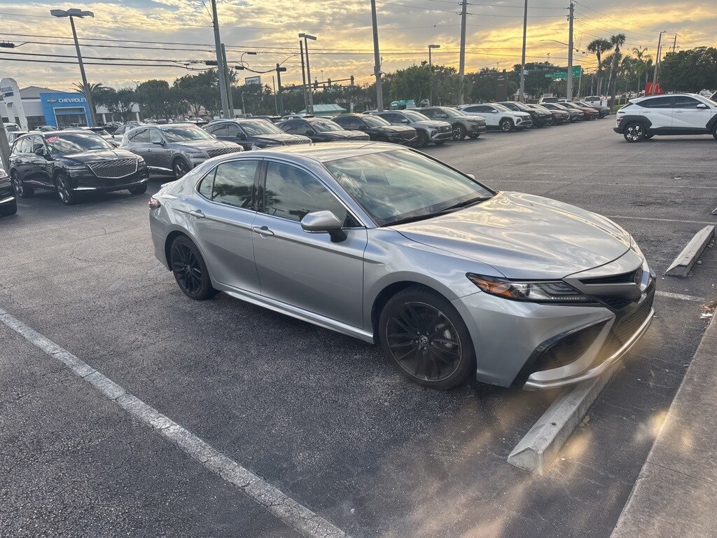 2023 Toyota Camry XSE photo 2