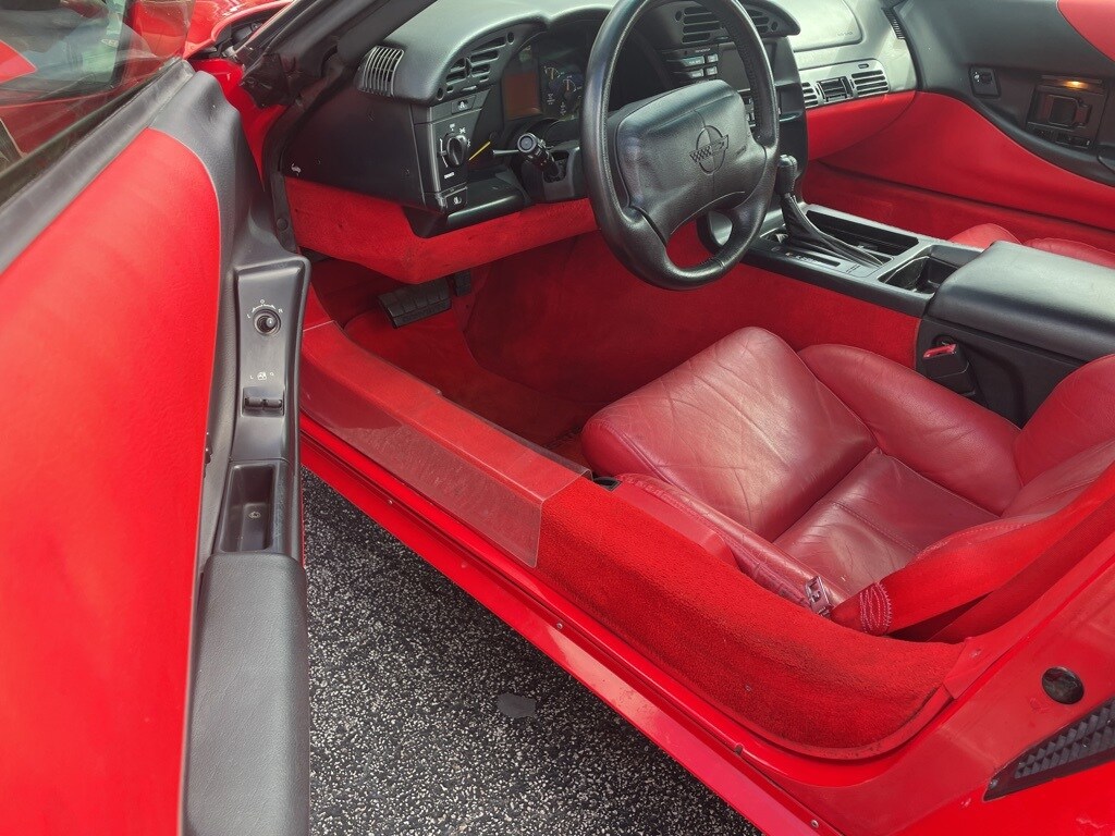 1995 Chevrolet Corvette Base Coupe photo 2
