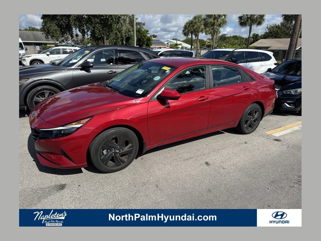 Used 2022 Hyundai Elantra SEL Sedan