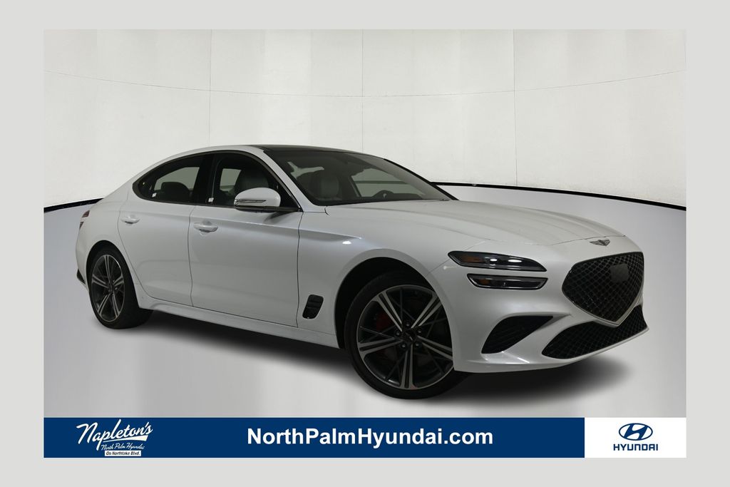 2025 Genesis G70 2.5T Standard's photo