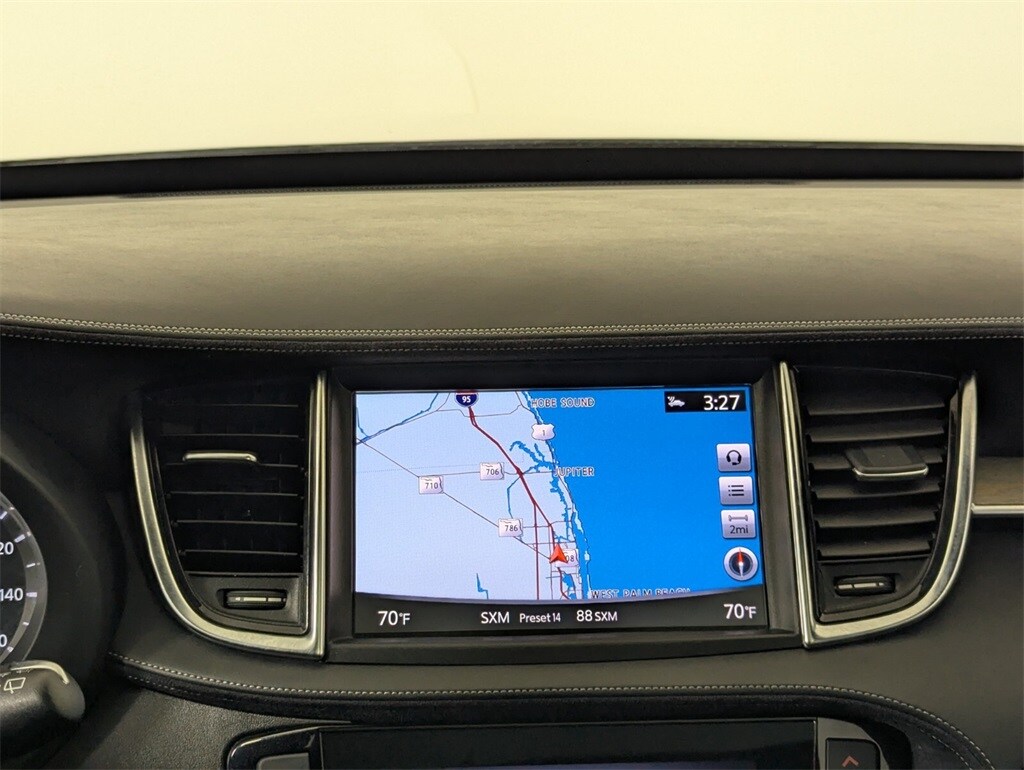 2019 Infiniti QX50 Essential photo 16