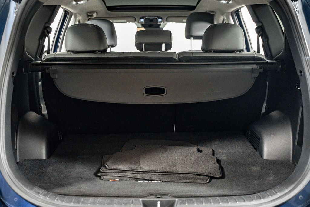 2023 Hyundai Santa Fe Limited - Photo 37