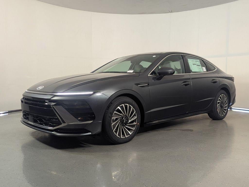 New 2026 Hyundai Sonata Hybrid SEL Sedan