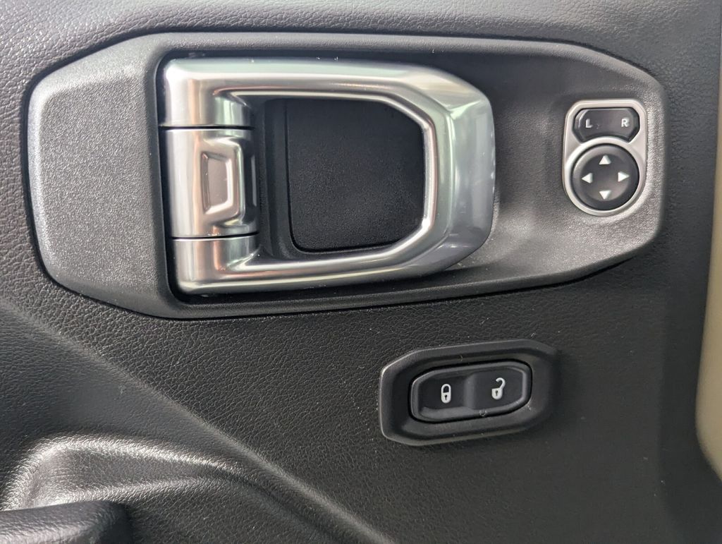 2026 Jeep Gladiator Mojave - Photo 16