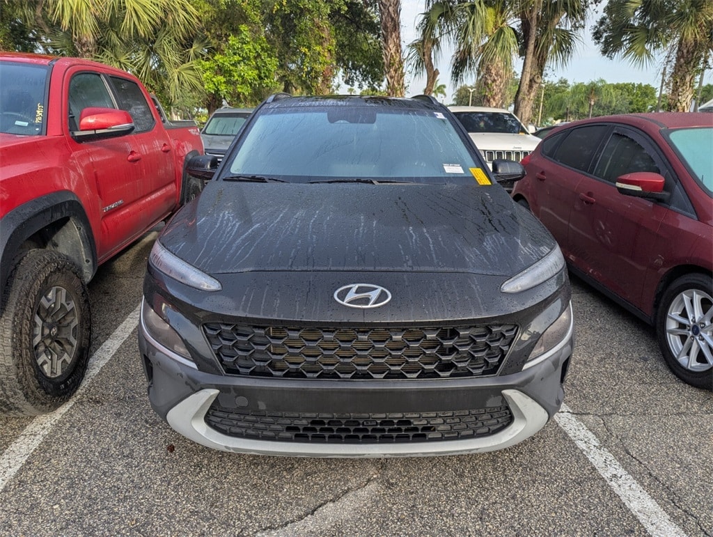 Used 2022 Hyundai Kona SEL with VIN KM8K62AB5NU911908 for sale in Lake Park, FL