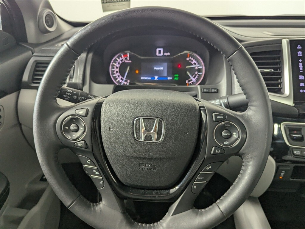 2019 Honda Ridgeline RTL-E photo 18