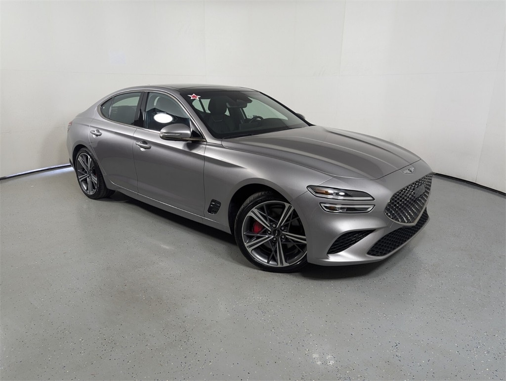 2024 GENESIS G70 Standard's photo