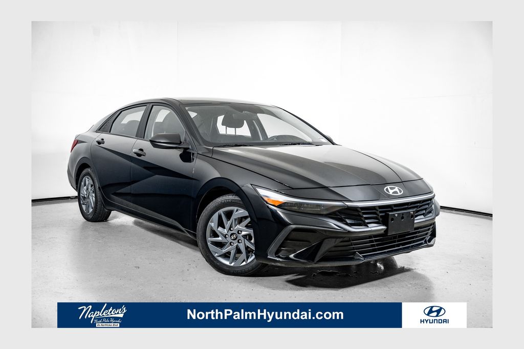 2024 Hyundai Elantra Sedan 