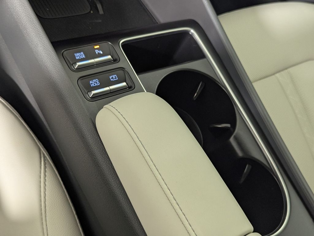 2025 Hyundai Sonata Hybrid Limited - Photo 23