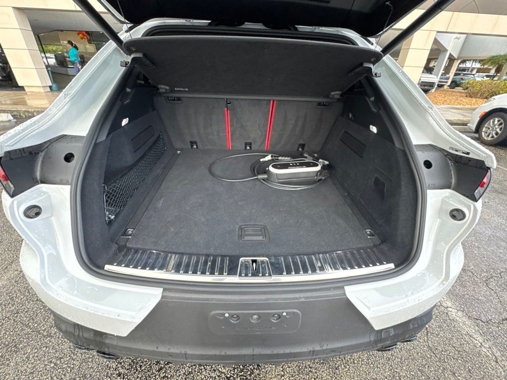 2023 Porsche Cayenne Coup Platinum Edition - Photo 27