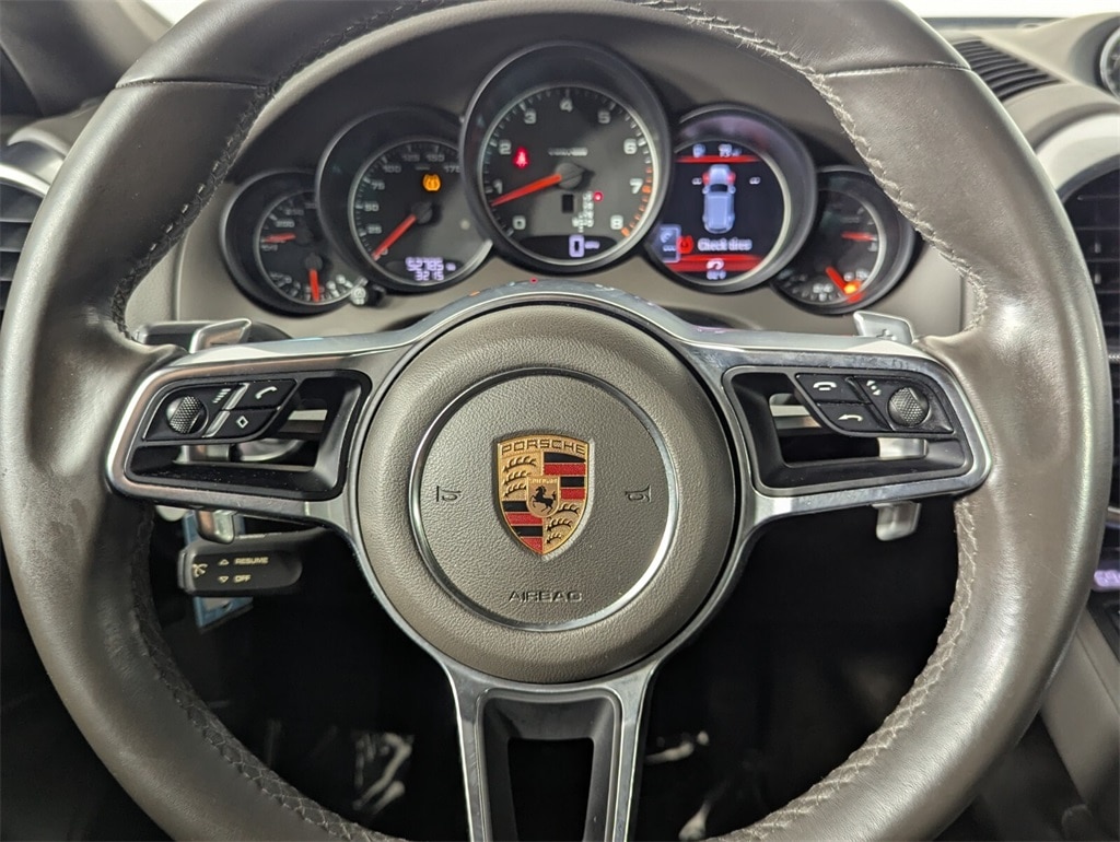 2018 Porsche Cayenne Base photo 14