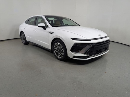 2025 Hyundai Sonata Hybrid Limited Sedan