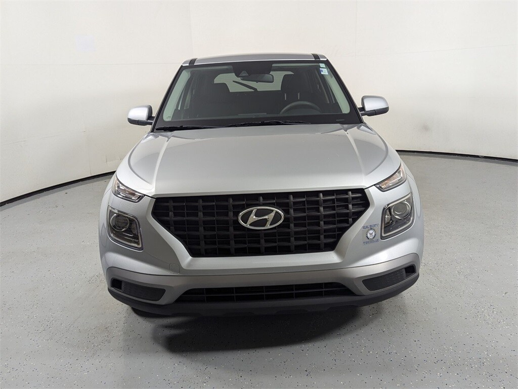 Used 2022 Hyundai Venue SE with VIN KMHRB8A32NU149739 for sale in Lake Park, FL