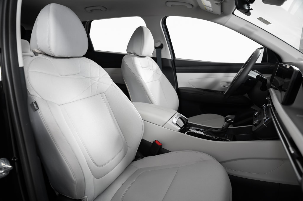 2026 Hyundai Tucson SE - Photo 24
