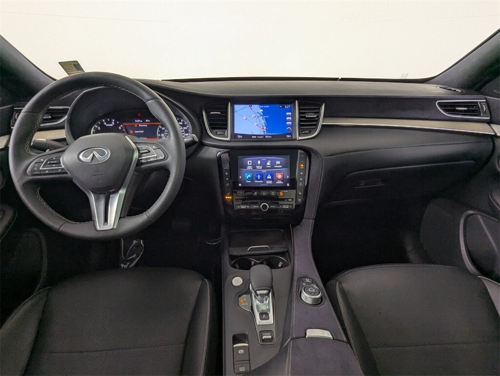 2019 Infiniti QX50 Essential photo 12