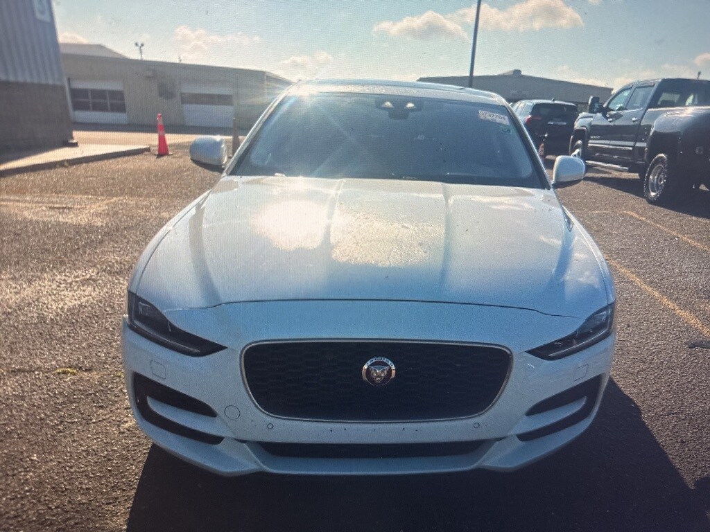 2020 Jaguar XE S photo 2