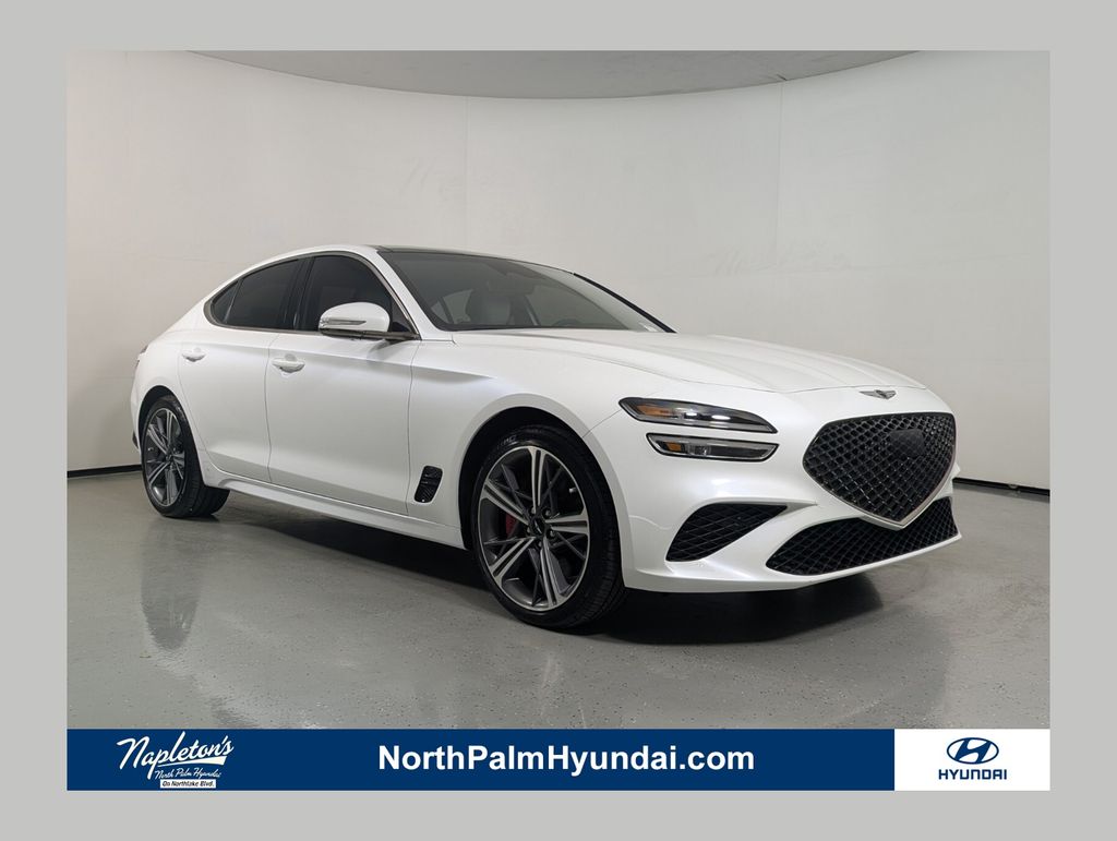 2025 Genesis G70 2.5T Standard's photo