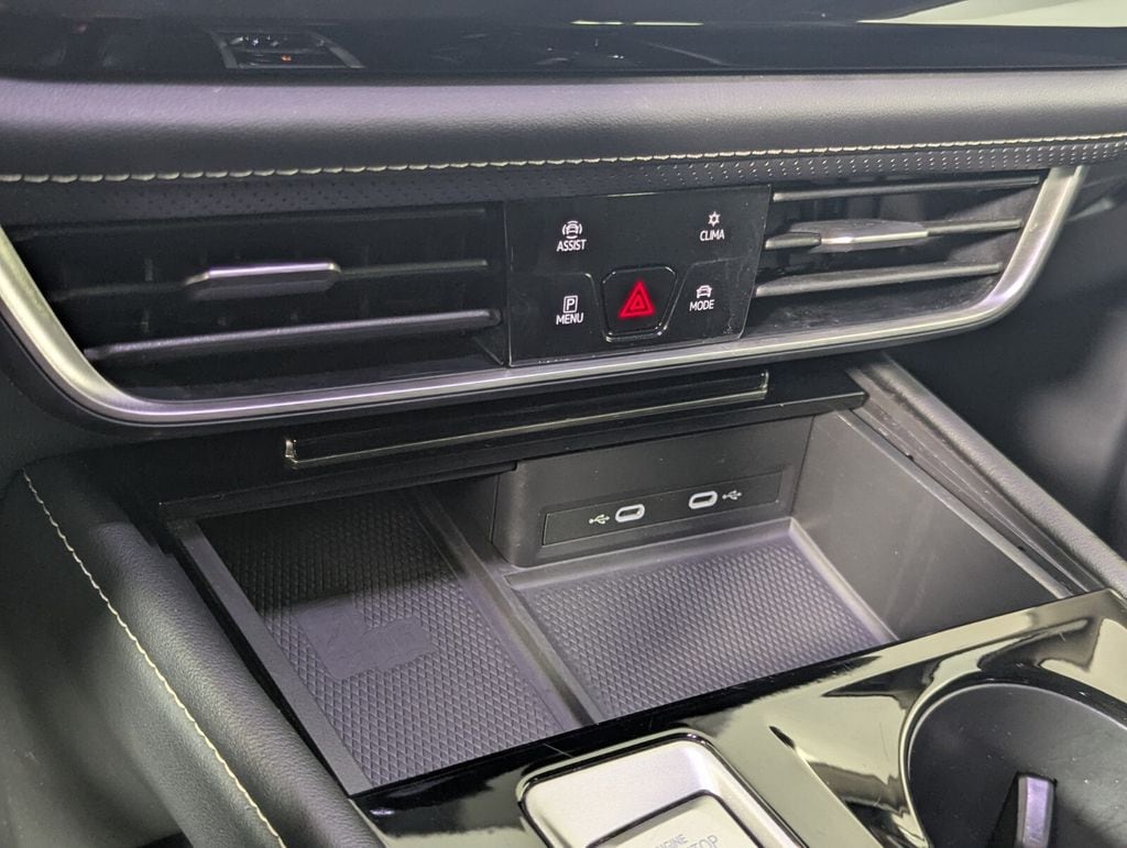 2024 Volkswagen Atlas SE w/Tech - Photo 21