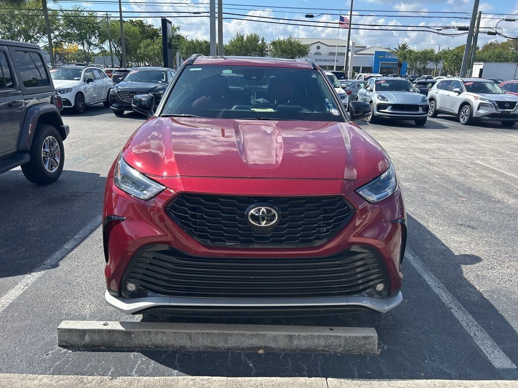 Used 2021 Toyota Highlander XSE SUV