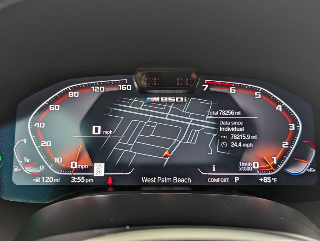 2023 BMW 8 Series M850i - Photo 18