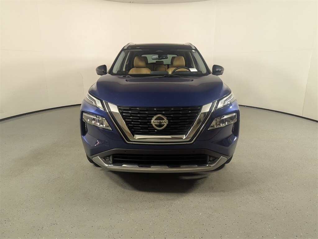 2021 Nissan Rogue Platinum photo 2