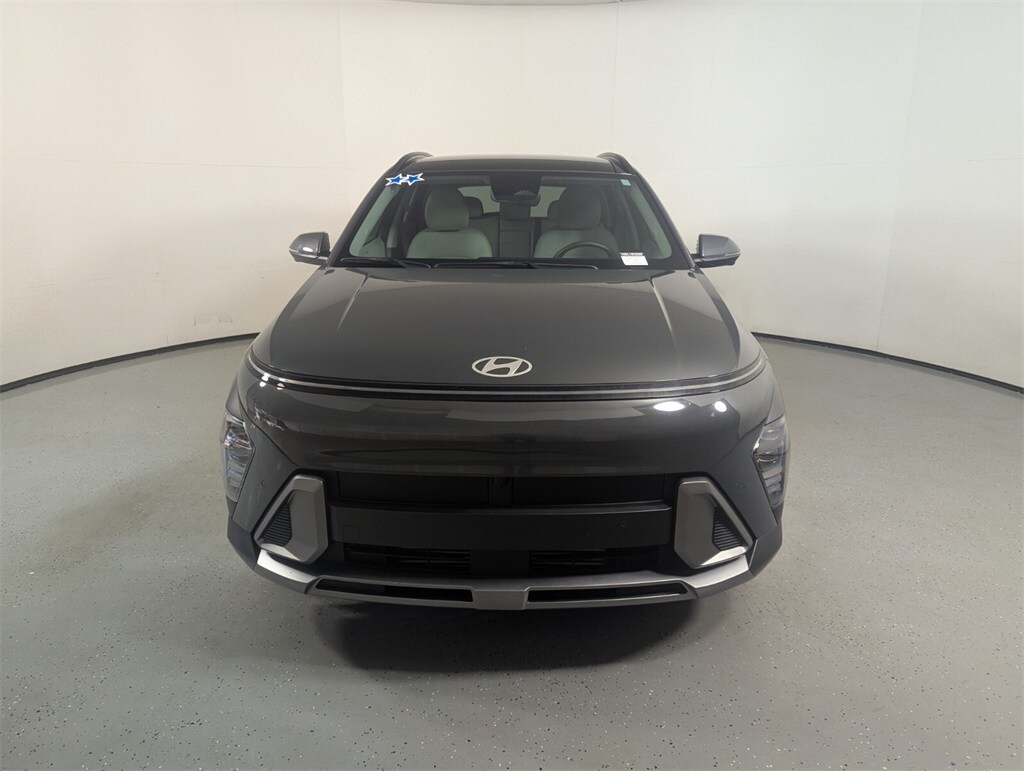 2024 Hyundai Kona Limited photo 2