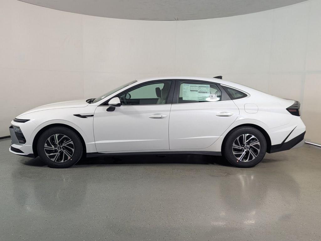 New 2026 Hyundai Sonata Hybrid Blue Sedan