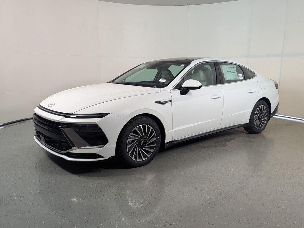New 2026 Hyundai Sonata Hybrid SEL Sedan