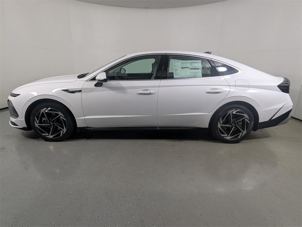 New 2026 Hyundai Sonata SEL Sport Sedan