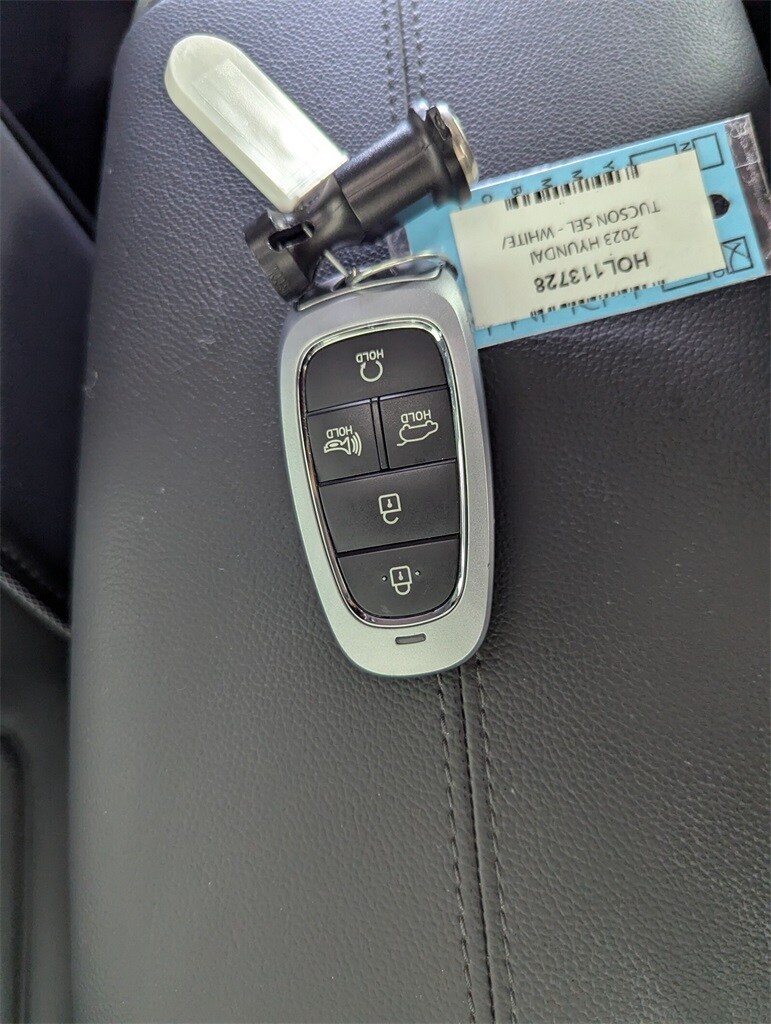 2022 Hyundai Tucson SEL photo 25