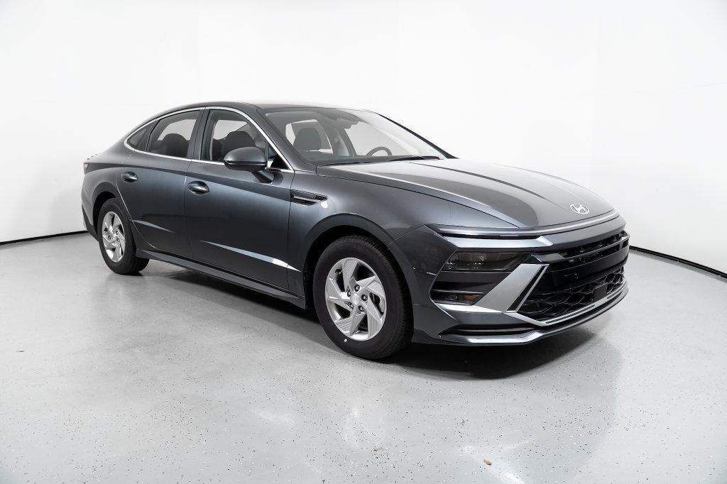 New 2026 Hyundai Sonata SE Sedan