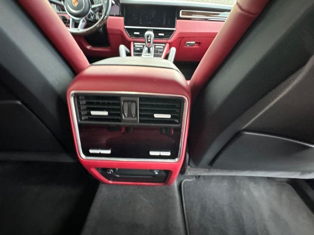 2023 Porsche Cayenne Coup Platinum Edition - Photo 22