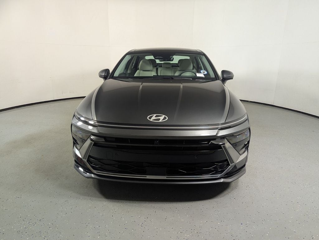Used 2025 Hyundai Sonata Hybrid Limited Sedan