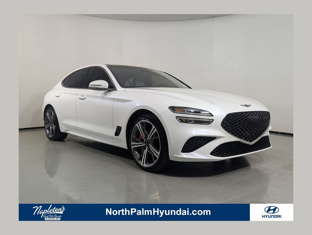 2025 Genesis G70 2.5T Standard's photo
