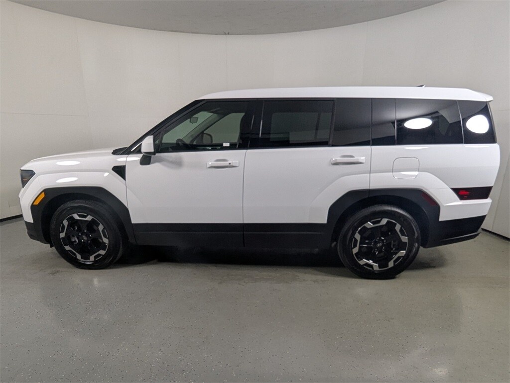 2026 Hyundai Santa Fe SE photo 4