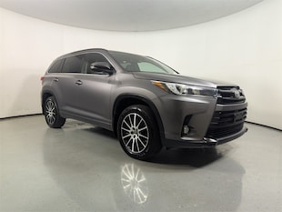 2017 Toyota Highlander SE SUV