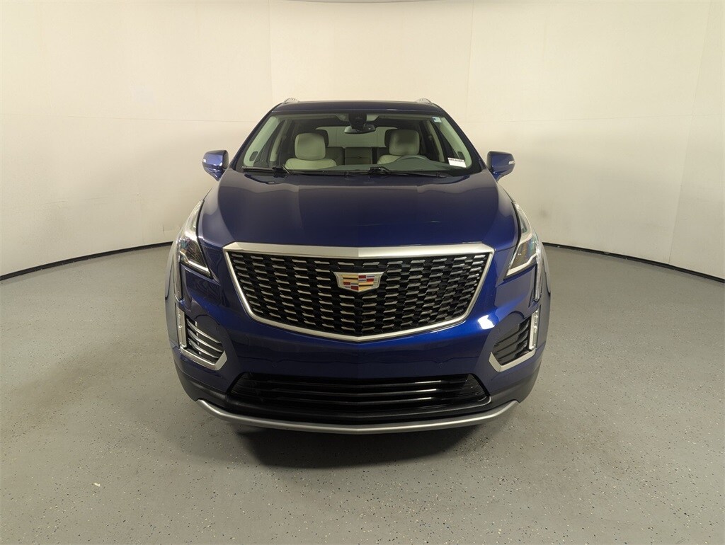 2023 Cadillac XT5 Premium Luxury photo 2