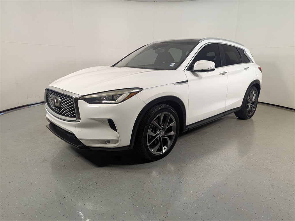 2019 Infiniti QX50 Essential photo 2