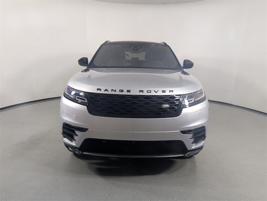 2018 Land Rover Range Rover Velar SE photo 2