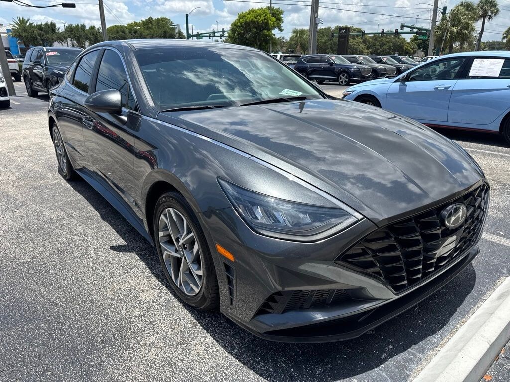 Used 2023 Hyundai Sonata SEL Sedan