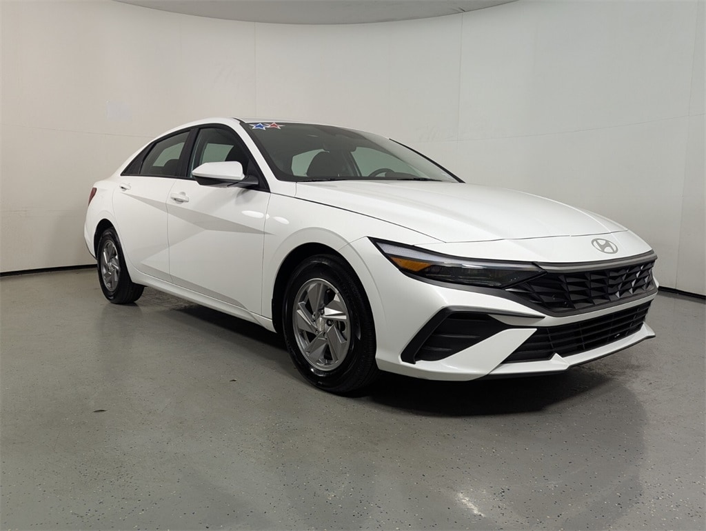 2025 Hyundai Elantra Sedan 