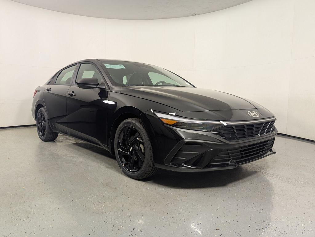 New 2026 Hyundai Elantra SEL Sport Sedan