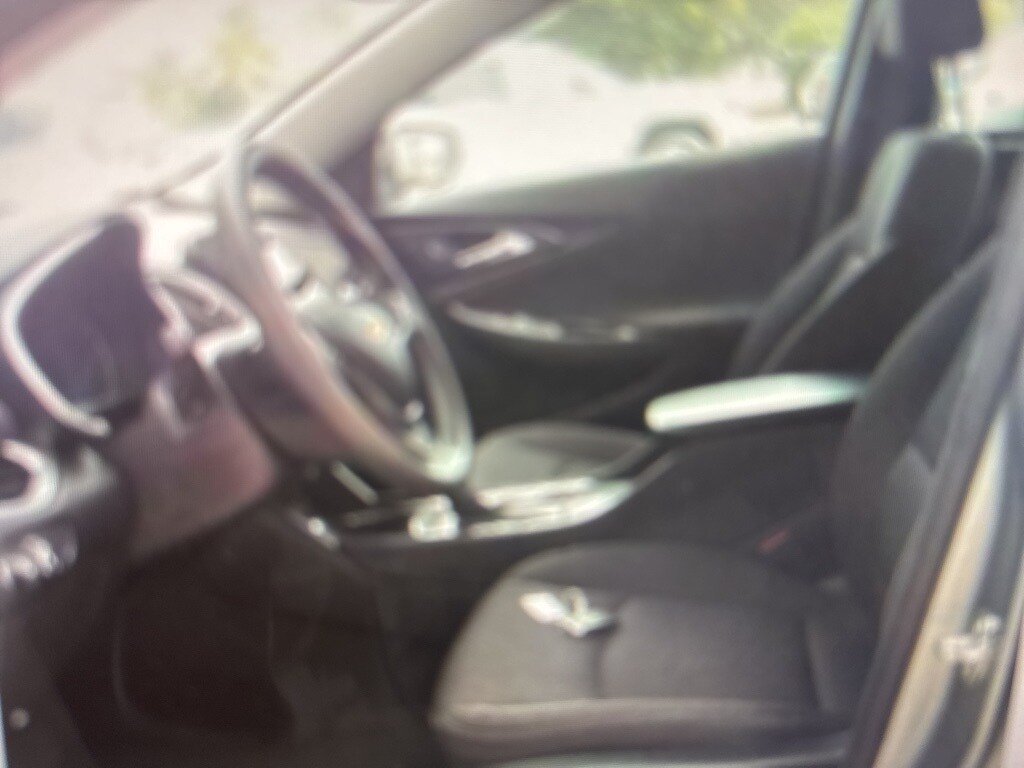 2023 Chevrolet Malibu 1LT photo 3