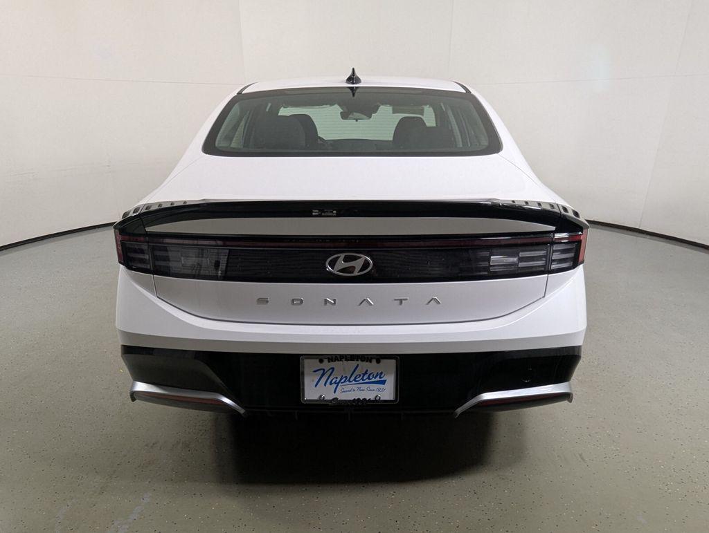 2026 Hyundai Sonata SEL - Photo 6