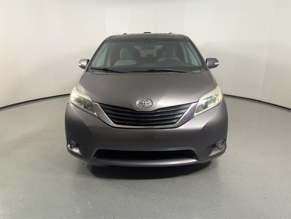 Used 2017 Toyota Sienna Limited with VIN 5TDYZ3DC6HS862937 for sale in Lake Park, FL