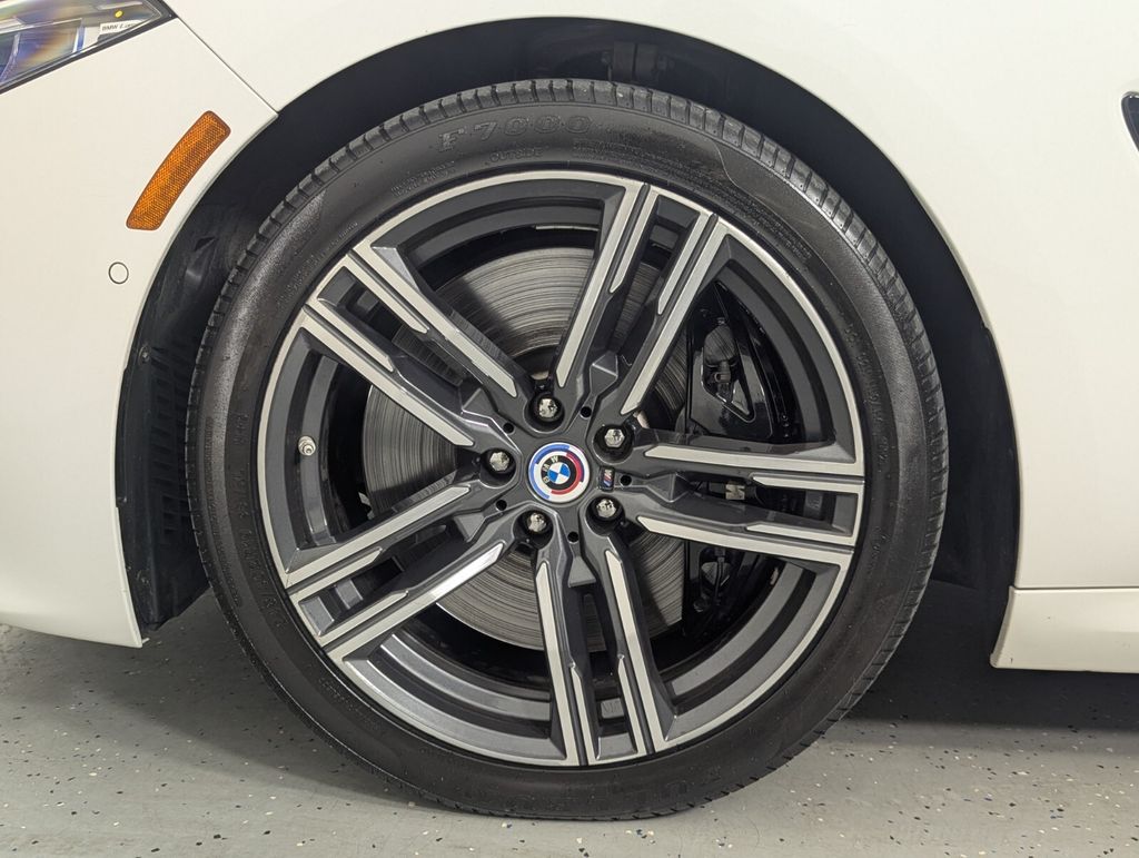 2023 BMW 8 Series M850i - Photo 11