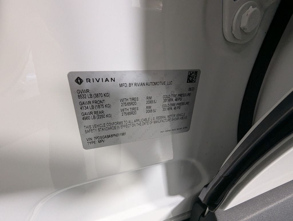 2023 Rivian R1S Adventure - Photo 29