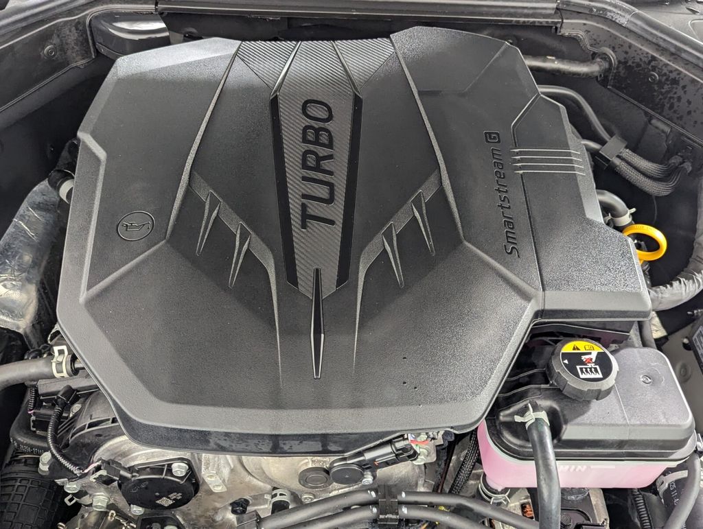 2026 GENESIS G70 Standard - Photo 12