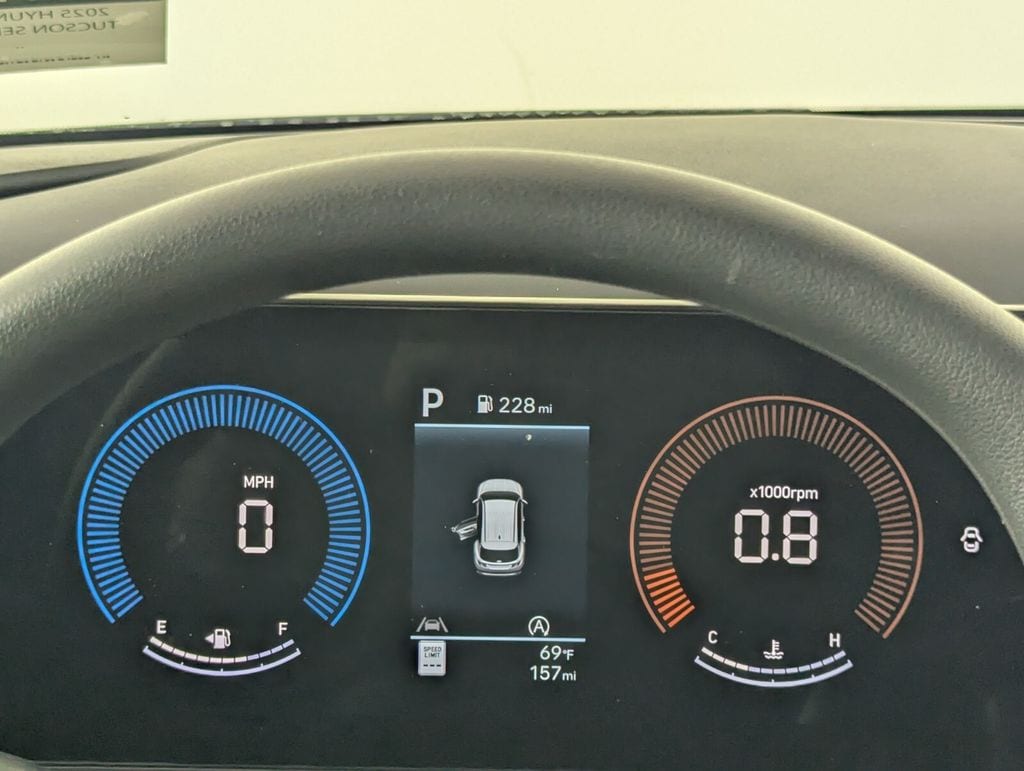 2025 Hyundai Tucson SEL - Photo 17