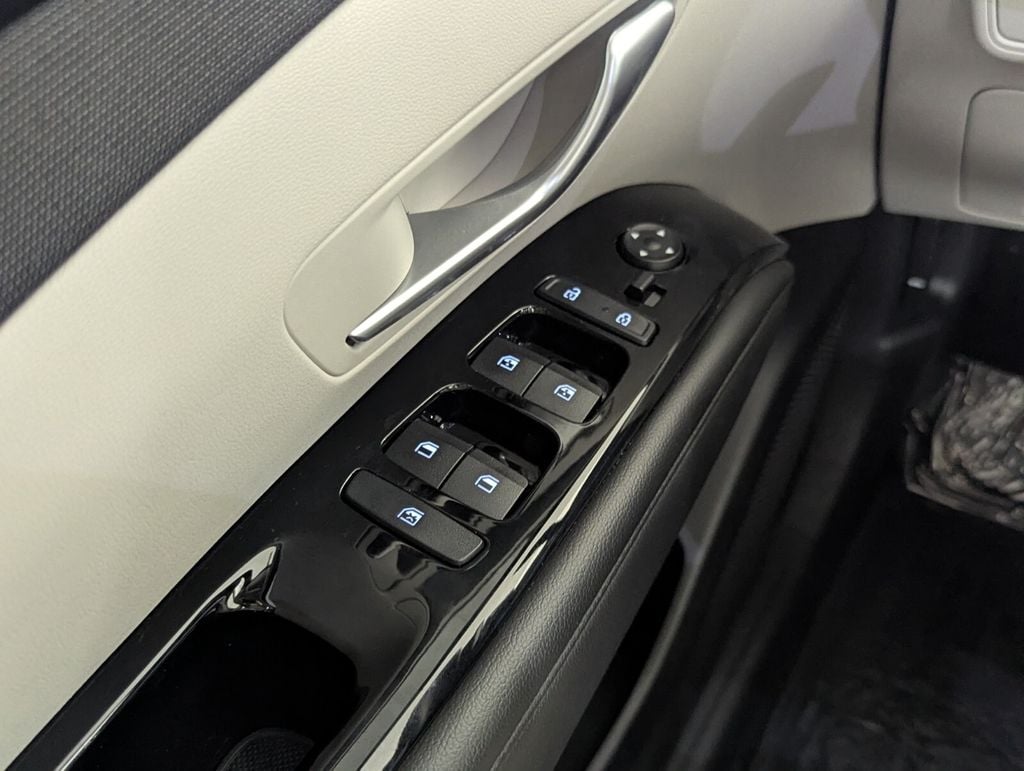 2022 Hyundai Tucson Limited - Photo 17